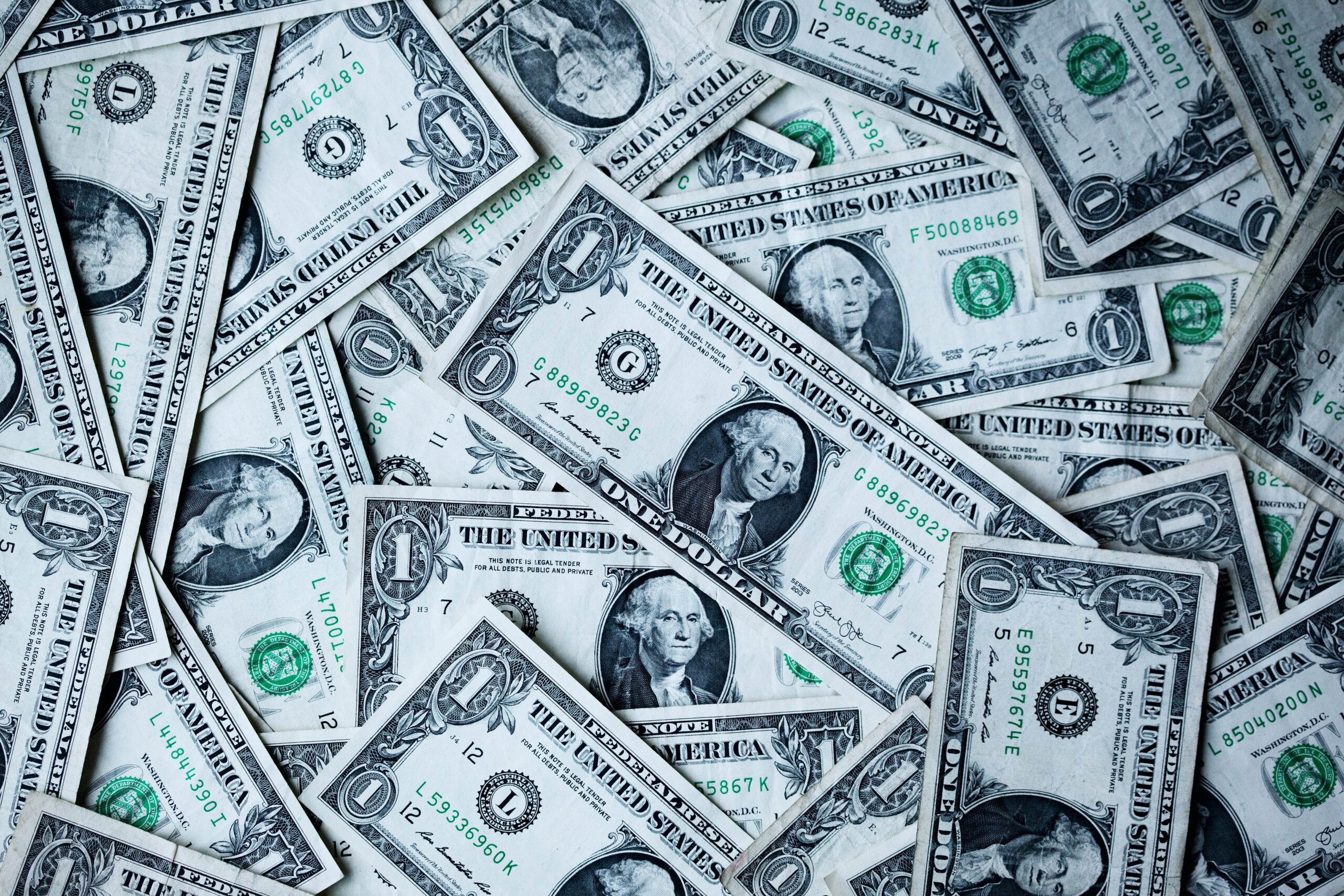 No momento, você está visualizando Dólar, por qual motivo essa moeda é tão importante?